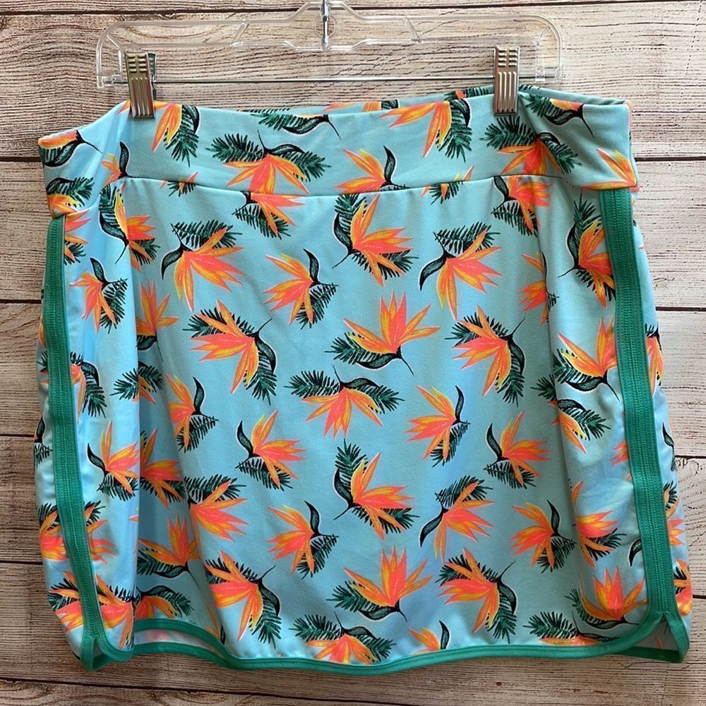 ZELOS SKORT IN TROPICAL PRINT - Picture 2 of 5
